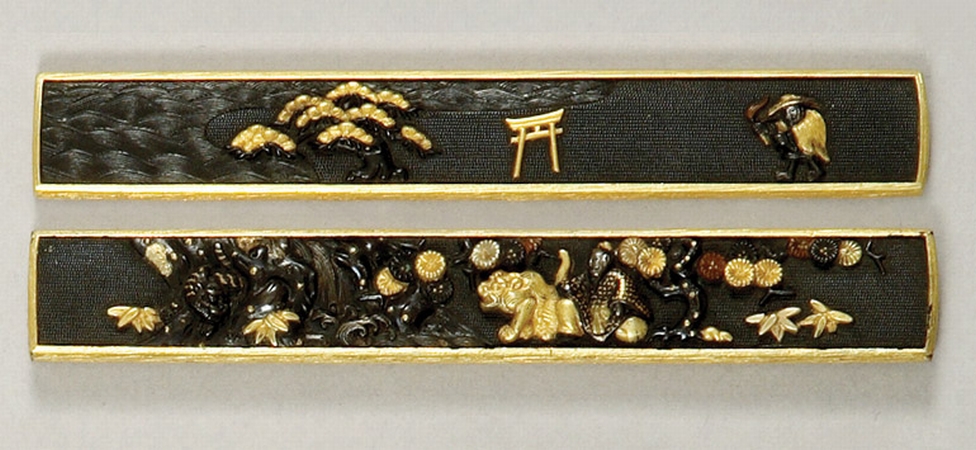 Lot image - Two Japanese Kozuka