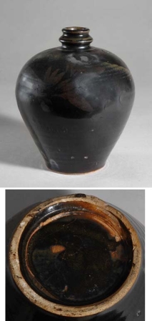 Lot image - Black Glazed Stoneware Jar