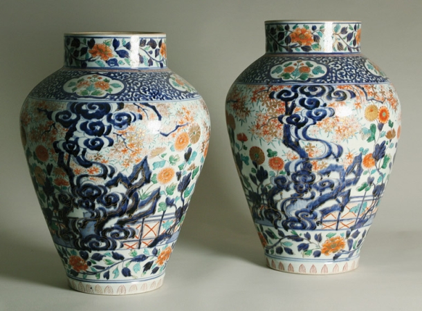 Lot image - Pair of Japanese Imari Polychrome Porcelain Jars