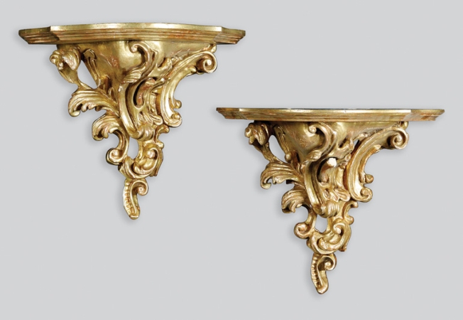 Lot image - Pair of Italian Rococo Style Gilt-Wood Brackets