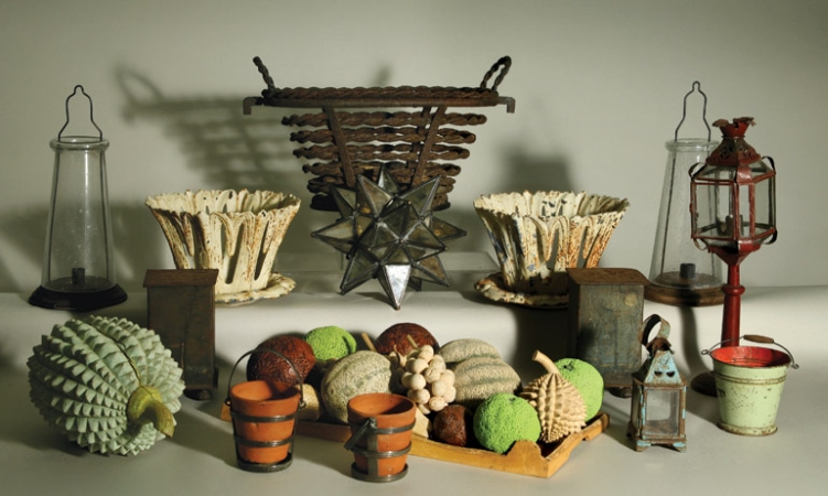 Lot image - Miscellaneous Group of Articles