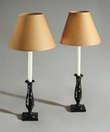 Lot image - Pair of English Painted and Parcel Gilt Tole Candlesticks