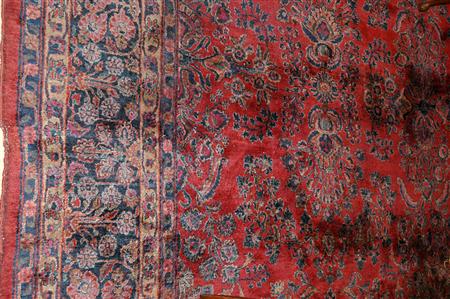 Lot image - Sarouk Carpet