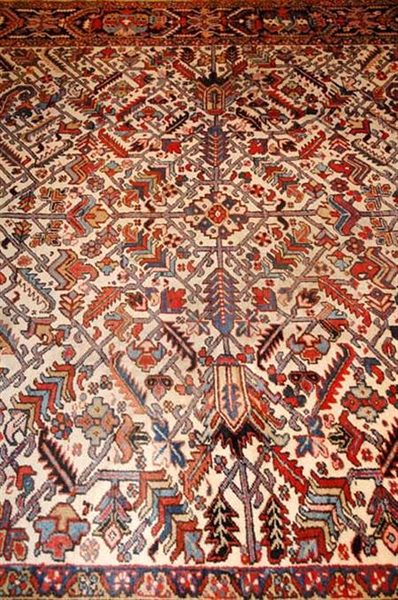 Lot image - Heriz Carpet