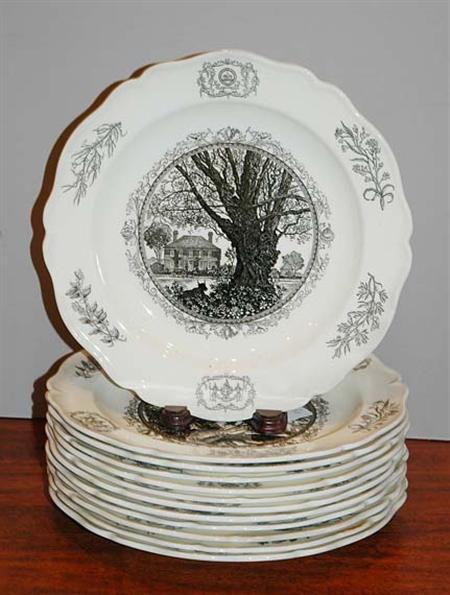 Lot image - Set of Twelve Wedgwood Colonial Williamsburg Transfer Decorated Plates