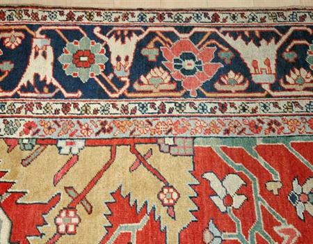 Lot image - Heriz Carpet