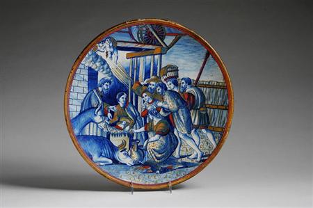 Lot image - Italian Maiolica Charger