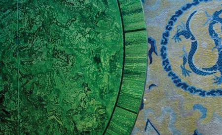 Lot image - Faux Marble Painted Gate Leg Drop-Leaf Table