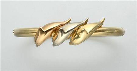 Lot image - Tricolor Gold Dolphin Bangle