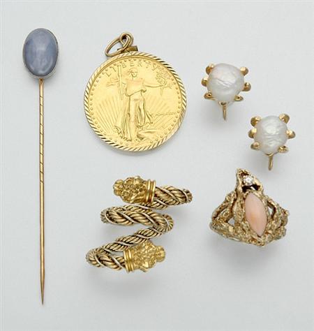 Lot image - Group of Miscellaneous Items