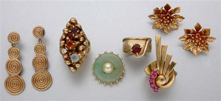 Lot image - Group of Gold Jewelry