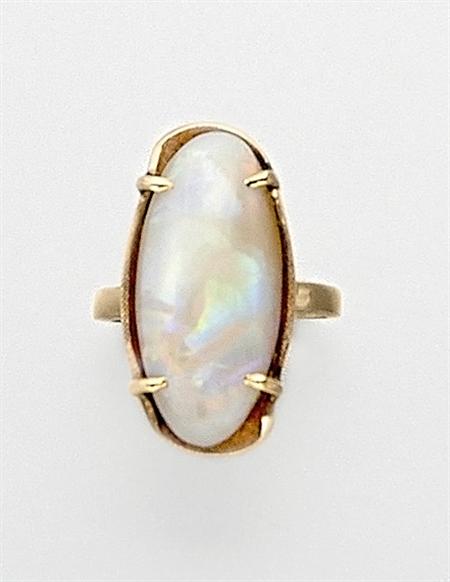 Lot image - Opal Ring