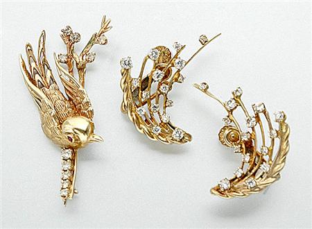 Lot image - Gold and Diamond Bird Brooch and Pair of Diamond Spray Earclips