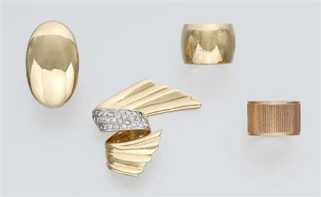 Lot image - Group of Gold Jewelry