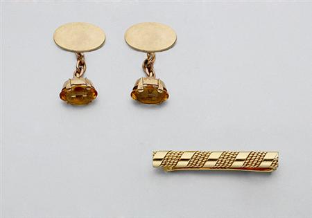 Lot image - Pair of Low Karat Gold and Citrine Cufflinks and Gold Tie Bar