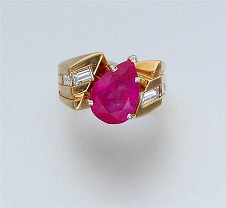 Lot image - Gold, Ruby and Diamond Ring