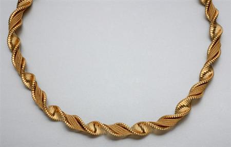 Lot image - Gold Spiral Mesh Necklace