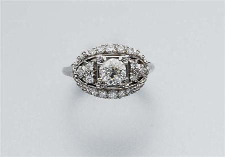 Lot image - Diamond Ring
