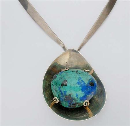 Lot image - Mexican Silver Collar and Pendant