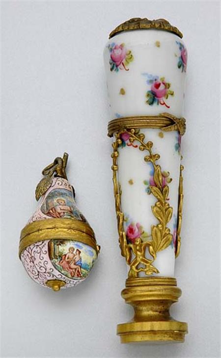 Lot image - Two Porcelain Items