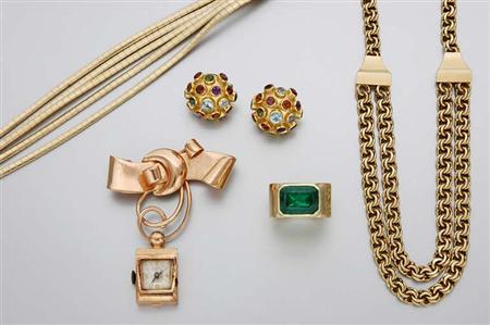 Lot image - Group of Jewelry