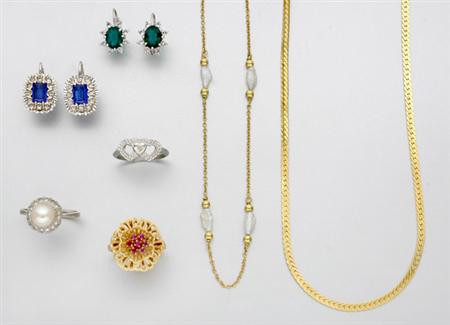 Lot image - Group of Assorted Jewelry and Costume Jewelry