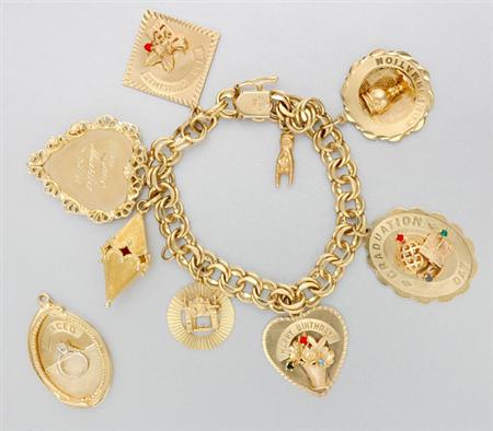 Lot image - Gold Charm Bracelet