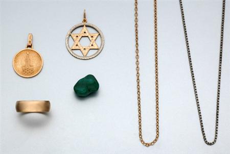 Lot image - Lot of Assorted Gold and Metal Jewelry