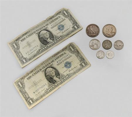 Lot image - Assorted U.S. Coins and Currency