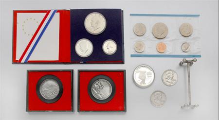 Lot image - Group of Miscellaneous Items