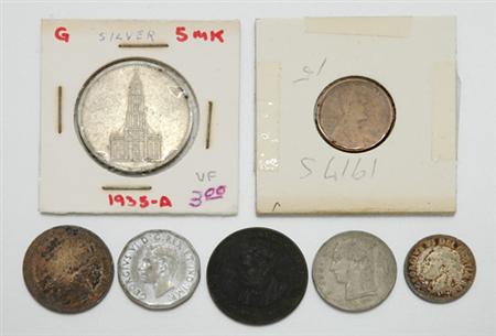 Lot image - Assorted Coins and Jewelry