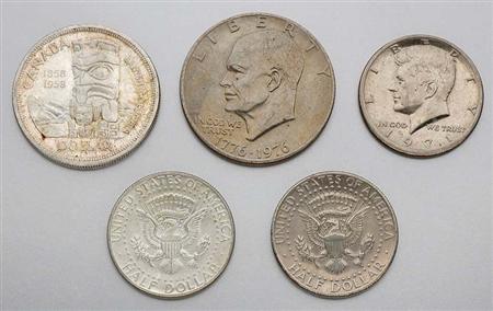Lot image - Group of Assorted Coins