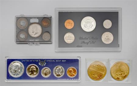 Lot image - Group of Assorted U.S. Coins and Medals