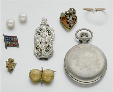 Lot image - Group of Assorted Jewelry and Fragments