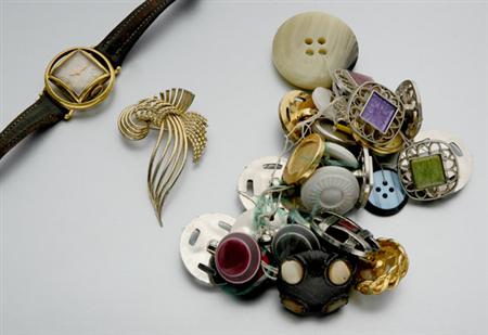 Lot image - Two Wristwatches and Assorted Buttons