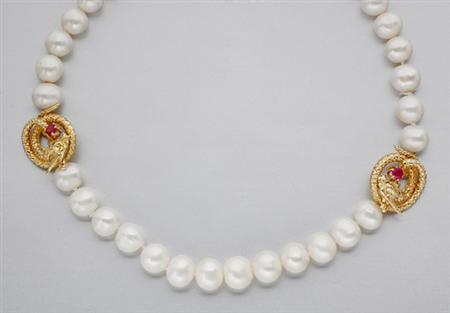 Lot image - Freshwater Pearl, Gold and Ruby Necklace