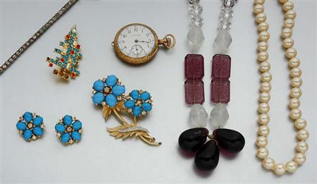 Lot image - Group of Assorted Jewelry