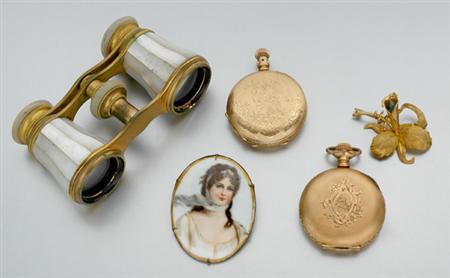 Lot image - Group of Miscellaneous Items