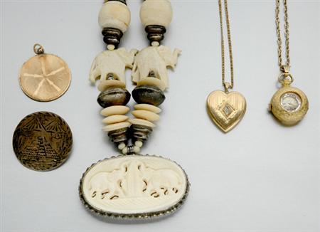 Lot image - Group of Assorted Jewelry