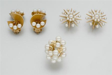 Lot image - Group of Gold and Cultured Pearl Jewelry
