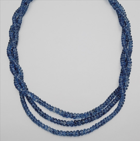 Lot image - Triple Strand Kyanite Bead Necklace