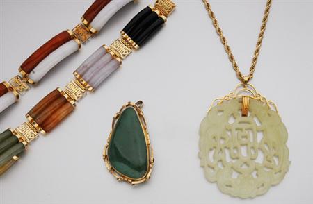 Lot image - One Lot Assorted Jade Jewelry