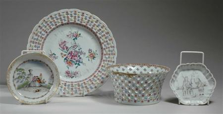 Lot image - Chinese Famille Rose Glazed Porcelain Basket and Tray
