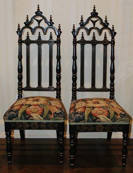 Lot image - Pair of Victorian Ebonized and Parcel Gilt Side Chairs