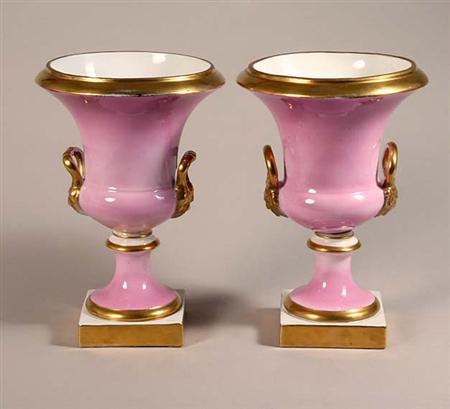 Lot image - Pair of Paris Porcelain Pink and Gilt Vases