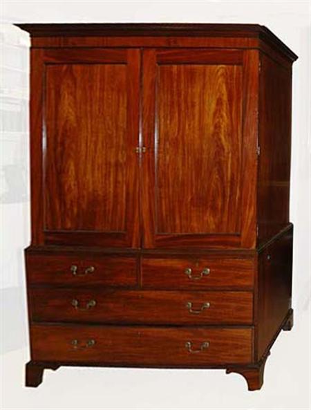 Lot image - George III Mahogany Linen Press