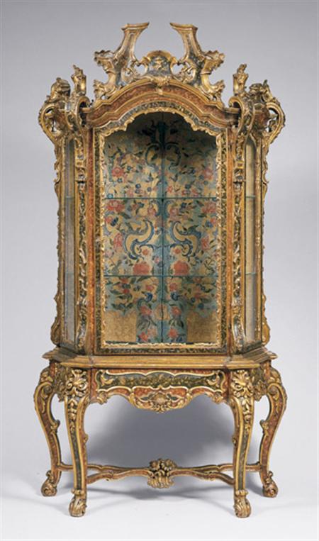 Lot image - Italian Rococo Gilt and Painted Vitrine