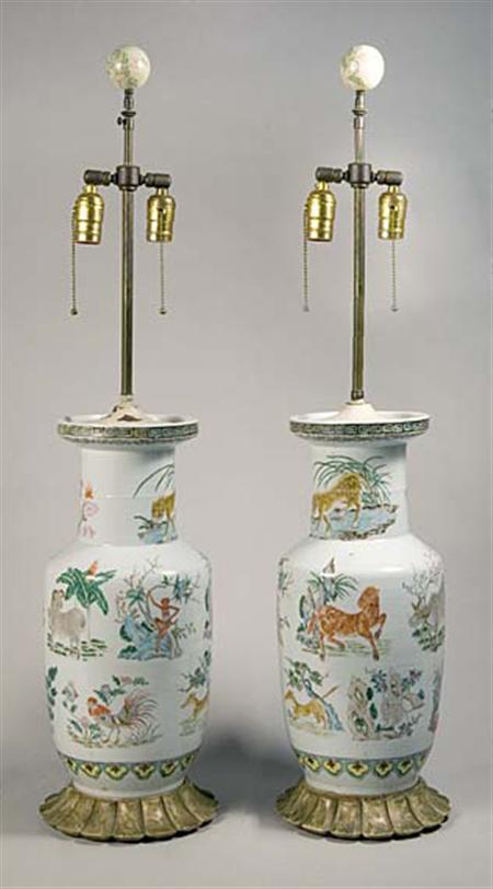 Lot image - Pair of Chinese Famille Rose Porcelain Vases