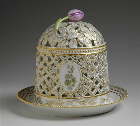 Lot image - Royal Copenhagen Flora Danica Reticulated Ice Cream Dome