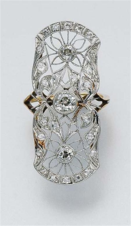 Lot image - Diamond Filigree Ring